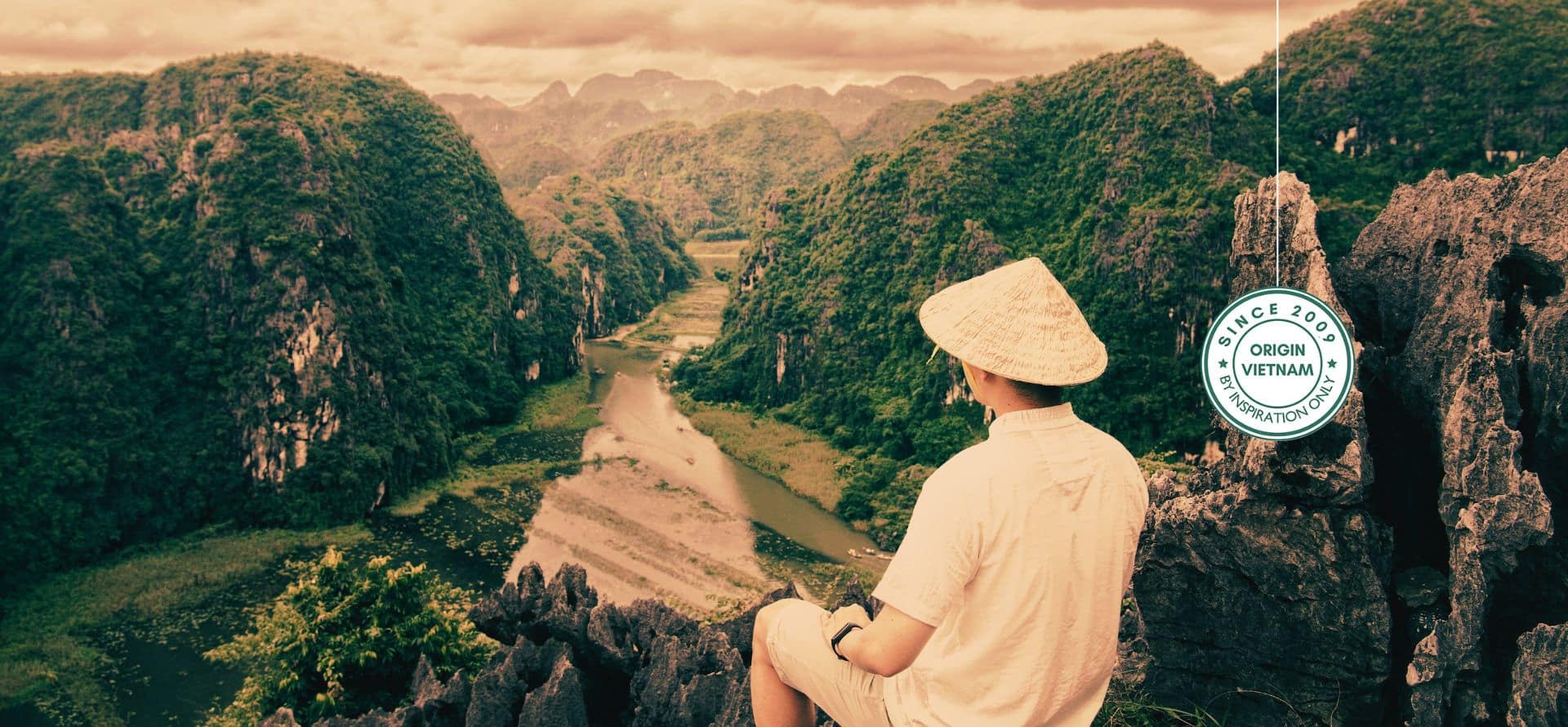Mua Cave viewpoint tours offering panoramic views over Ninh Binh