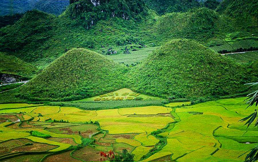 Quan Ba Twin Mountain