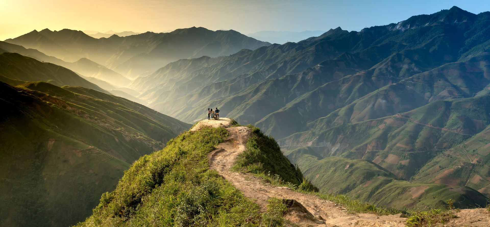 Ta Xua dinosaur spine trekking tour Son La tour by Origin Vietnam