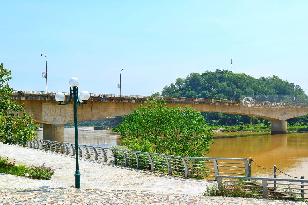 IMG Ham Rong Bridge Thanh Hoa 1
