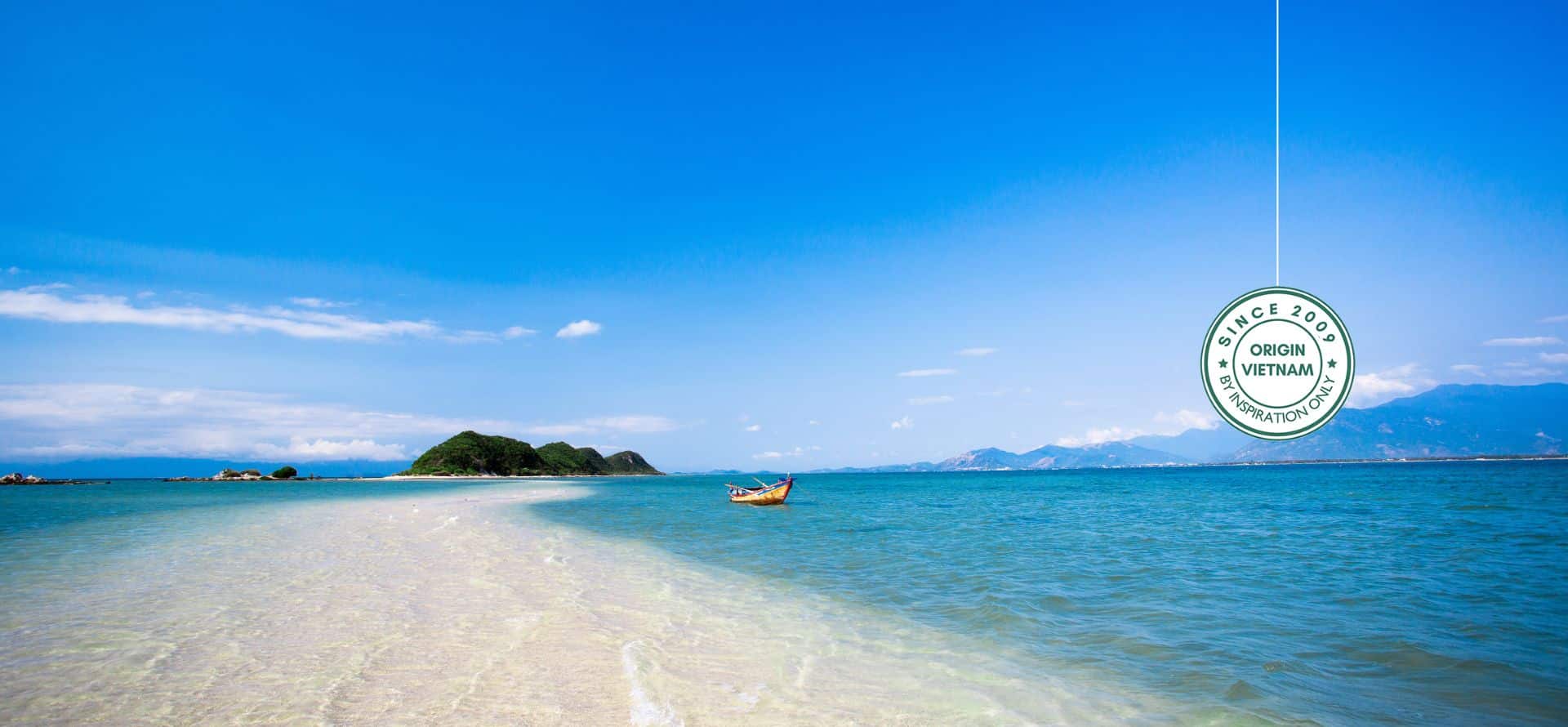 Nha Trang tours showcasing tropical beaches and island seascapes