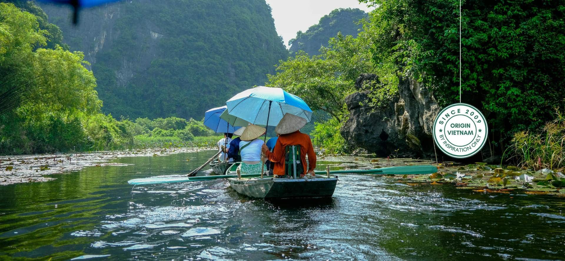 Ninh Binh day tours exploring Trang An, Tam Coc and rural scenery