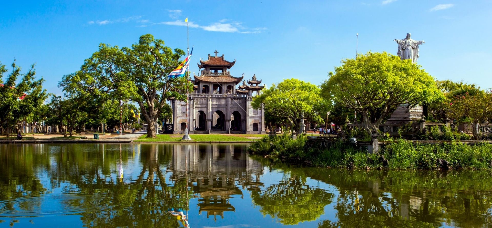 Phat Diem Church Plus Van Long Nature Reserve - Discover the Real Ninh Binh with Origin Vietnam