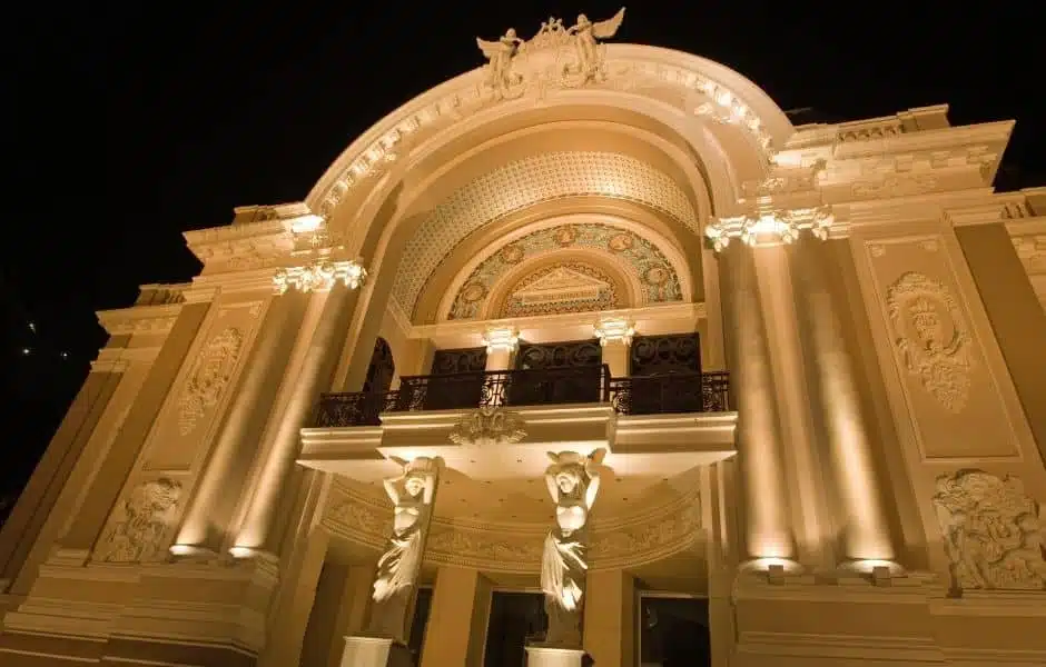 Saigon Opera House3.jpg
